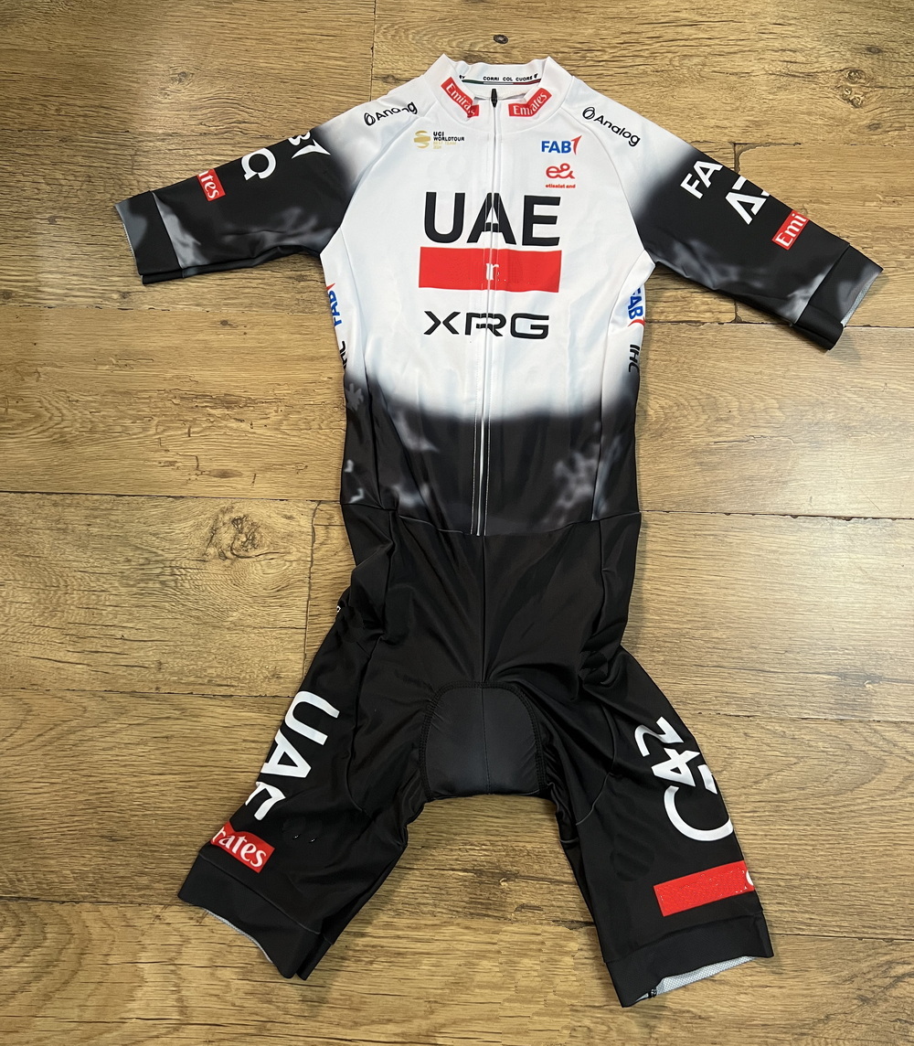 레이저 컷 스킨슈트 2025 2026 UAE XRG 팀 - Summer Clothing Men 2025 리뷰 및 가격